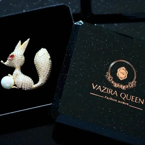 VQ Rhinestones Butterfly Brooch - Picture 6 of 7